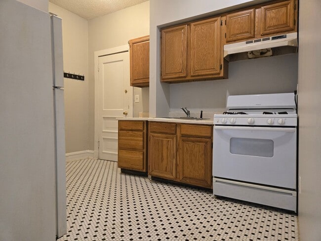 Building Photo - 1 Bed 1 Bath Apartment Cap Hill