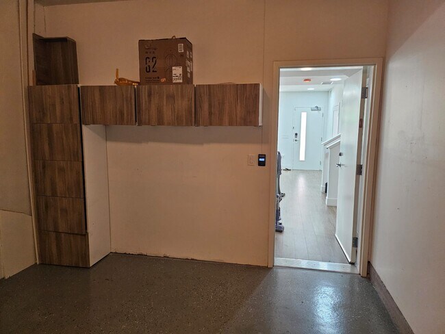 Garage Storage - 3835 Heart Cmn