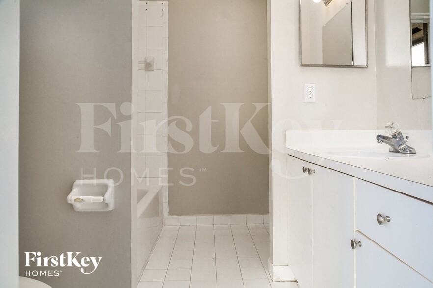 Building Photo - 13233 SW 203rd St