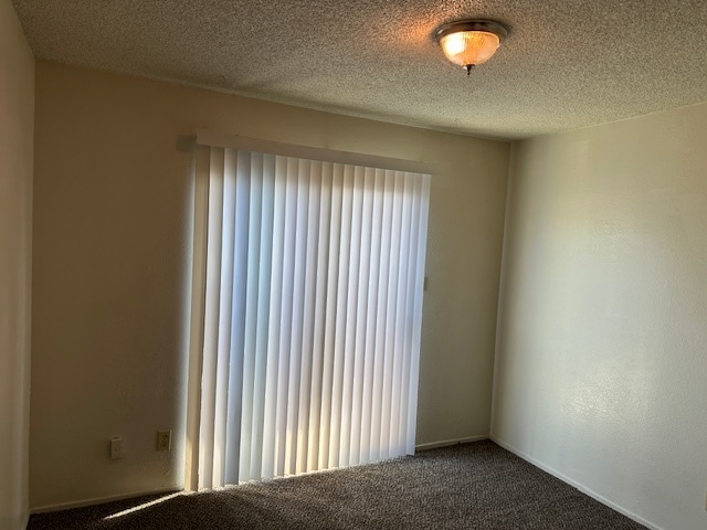 Building Photo - North Stockton 3 Bedroom 2 Bath Duplex