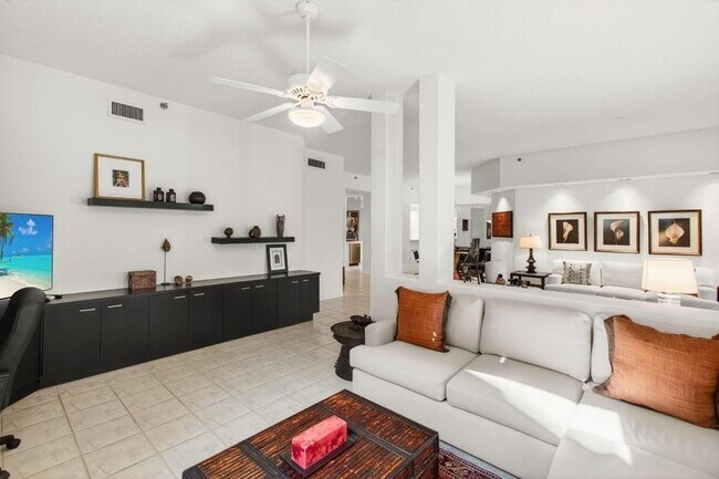 Building Photo - 2512 Coco Plum Blvd