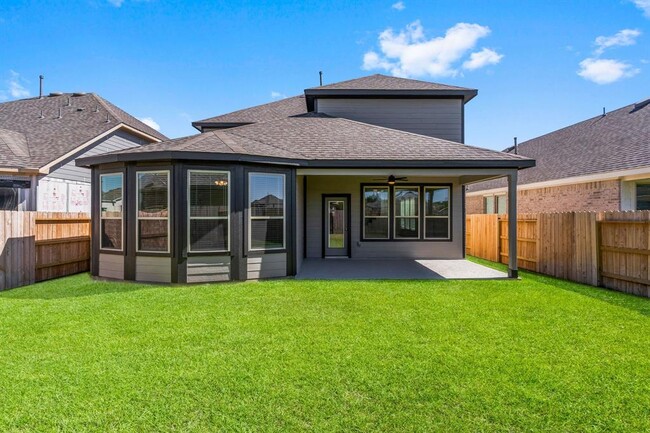 Building Photo - 14377 Cedar Shadow Dr