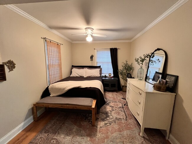 Building Photo - 1N261 Stacy Ct