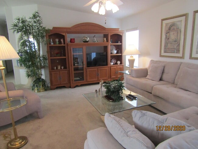 Building Photo - 7940 Meadowlark Ln