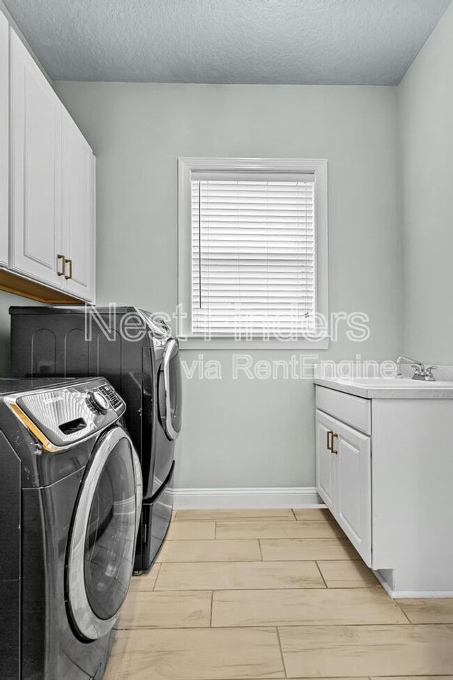 Building Photo - 269 Portside Ave