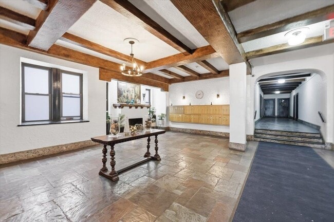 Building Photo - 56 Glenwood Ave