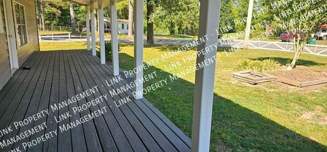 Building Photo - COMING SOON!  RENT TO OWN!  Renovated 3 Be...
