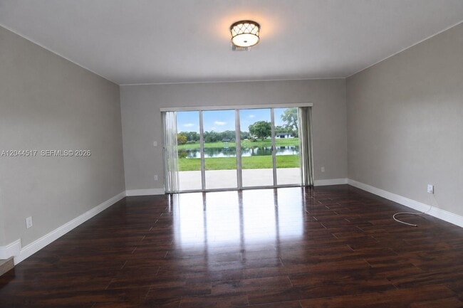 Building Photo - 15445 SW 99 AVE