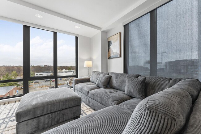 Building Photo - 284 Western Ave