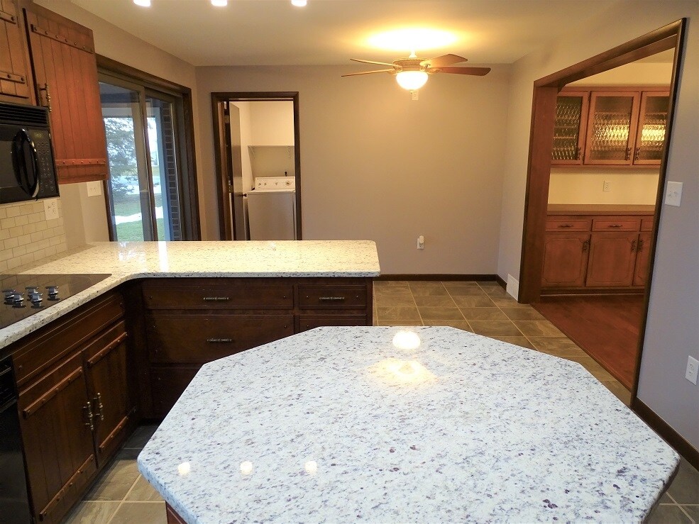 Building Photo - 2228 Junction Rd