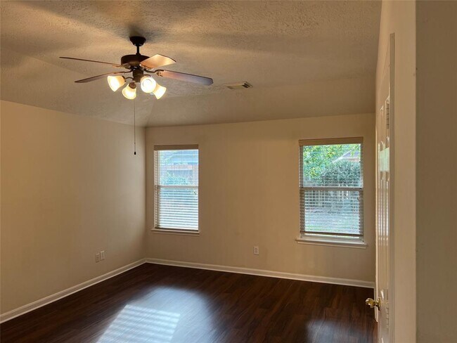 Building Photo - 2447 Morgan Ridge Ln