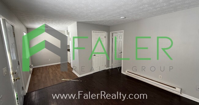 Building Photo - 1626 Darst Ave