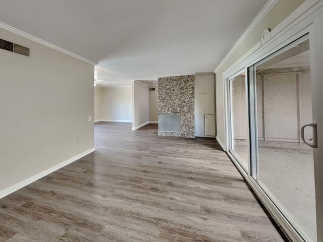 Building Photo - 378 W 53rd St
