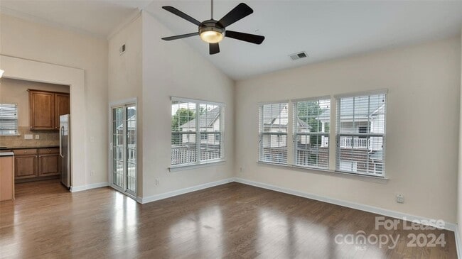 Building Photo - 11111 Ascoli Pl