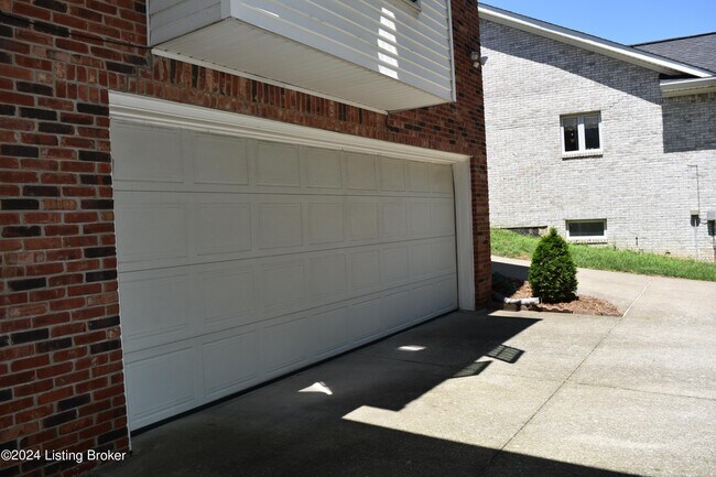 Building Photo - 3331 Audubon Ridge Dr