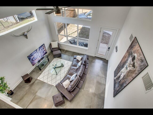 Building Photo - 3409 Pennsylvania Ave