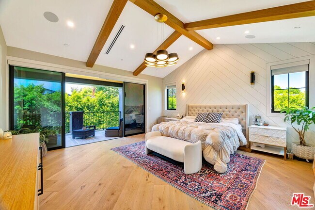 Building Photo - 4145 Tujunga Ave