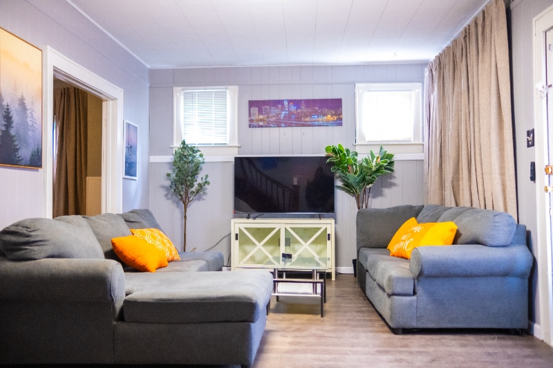 Building Photo - 440 W Main St