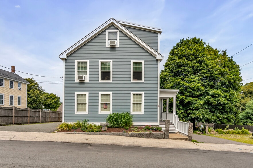 Well maintained property - 4 Pleasant St