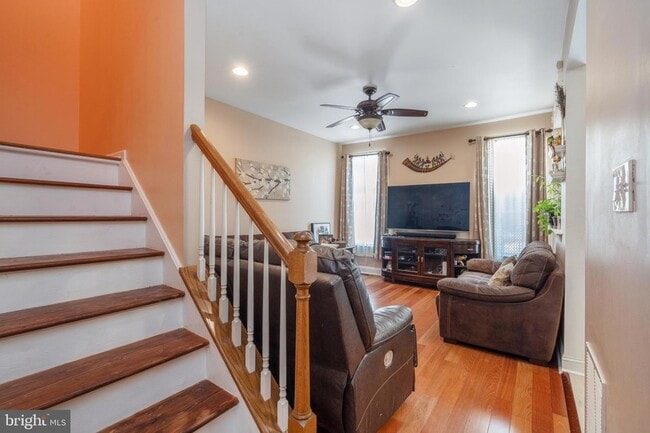 Building Photo - 802 Yarrow Cir
