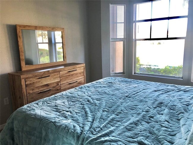 Building Photo - 5542 Metrowest Blvd