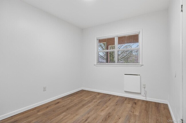 Building Photo - 376 NY-52