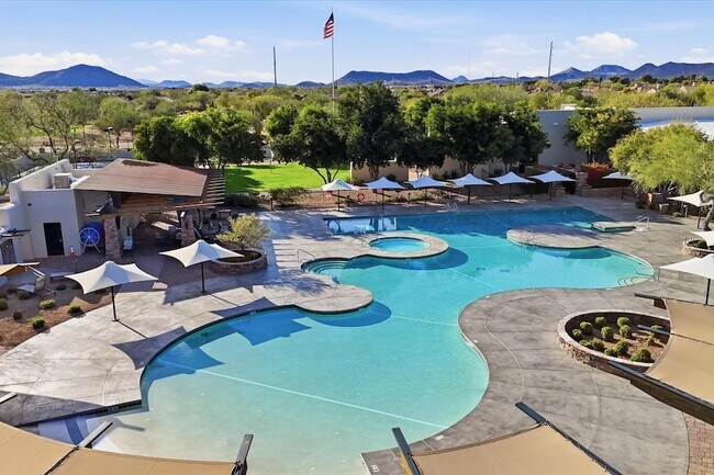 Building Photo - 3935 E Rough Rider Rd