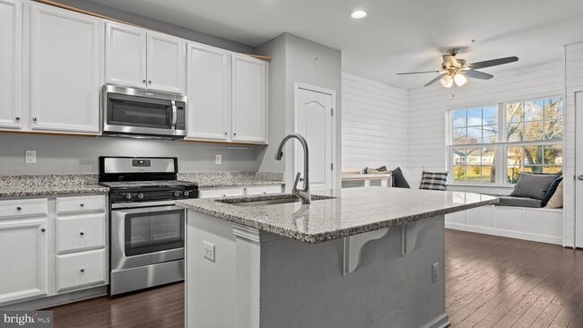 Building Photo - 2231 Evin Dr