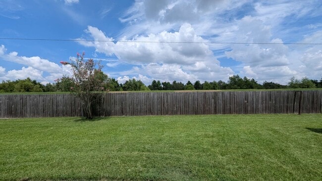 Building Photo - 1822 American Elm Ct
