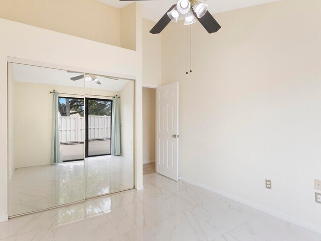 Building Photo - 5933 Golden Eagle Cir