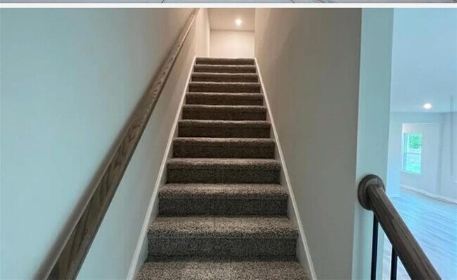 Building Photo - 1177 Sunny Lk Dr