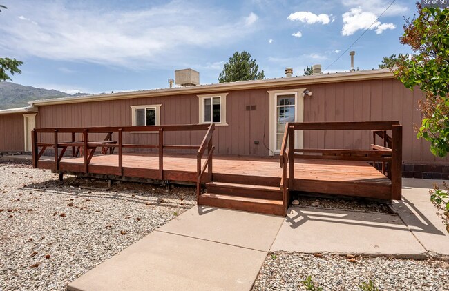 Building Photo - 408 Harmony Dr