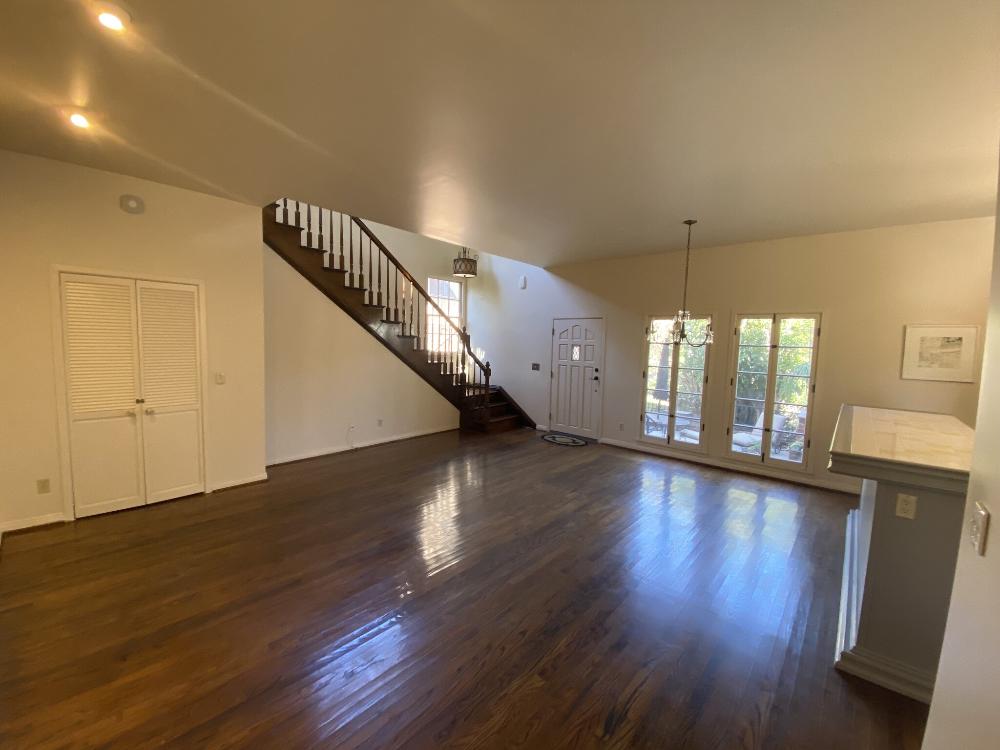Living room and dining are - 3018 Motor Ave