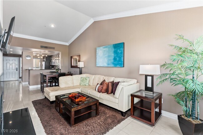 Building Photo - 210 E Flamingo Rd