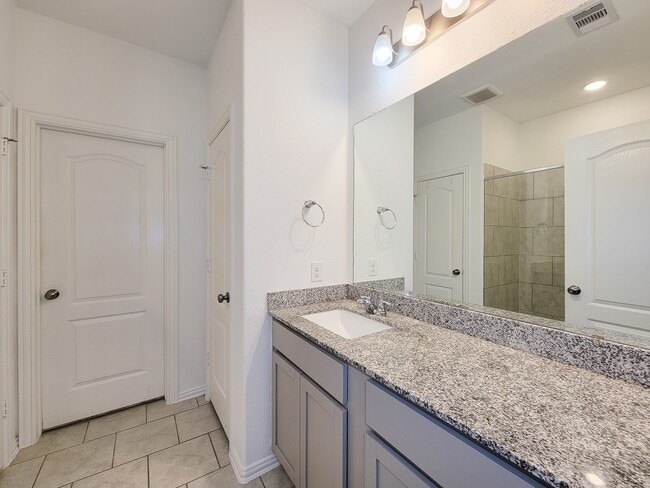 Building Photo - 31351 Horseshoe Meadow Bend Ln