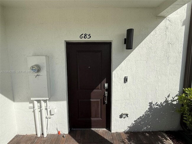 Building Photo - 685 NE 208th Terrace