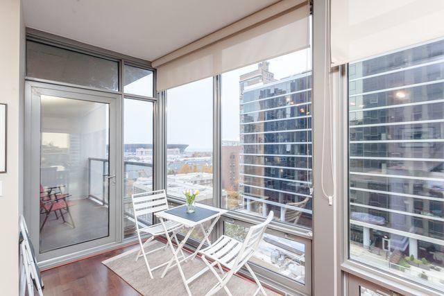 Building Photo - 2 bedroom in Chicago IL 60605