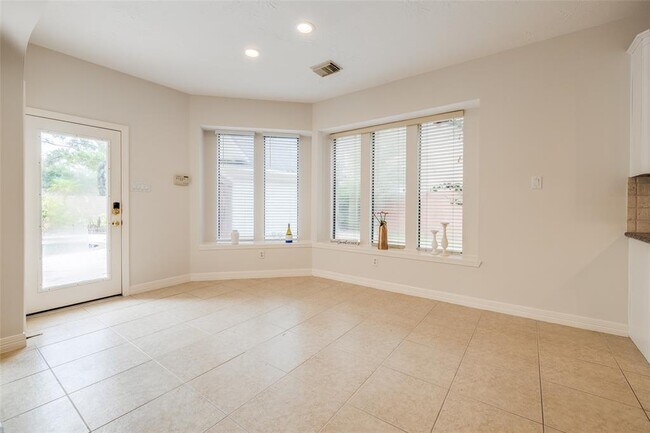 Building Photo - 5706 Cielio Bay Ct