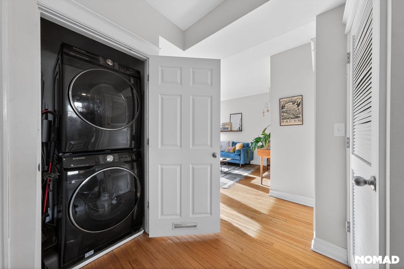 Building Photo - 4617 N Paulina St