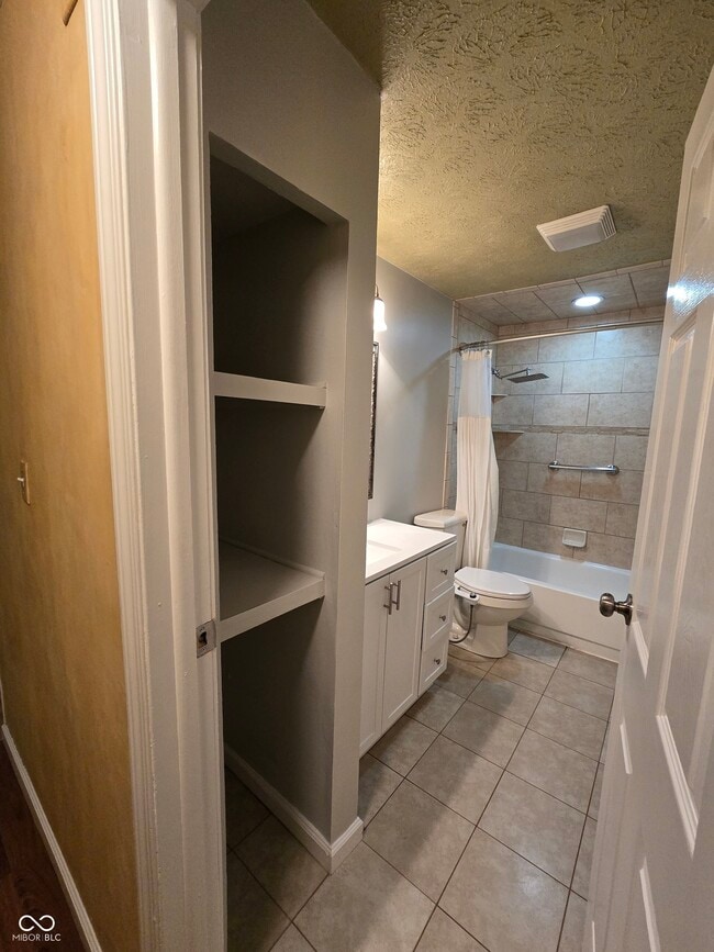 Building Photo - 7620 Snowflake Dr