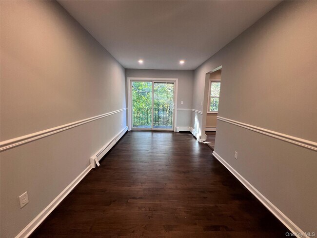 Building Photo - 1668 US-9