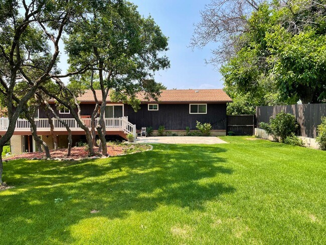 Building Photo - Skiers Haven Near Cottonwood Canyons!