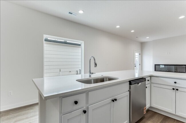 Building Photo - Beautiful Five Bedroom, Two Bathroom Falcon Falls