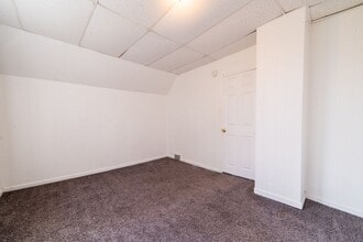 Building Photo - 34 Avon Pl