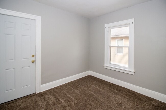 Building Photo - 14112 Edgewood Ave