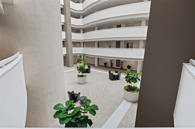 Building Photo - 1771 Ringling Blvd