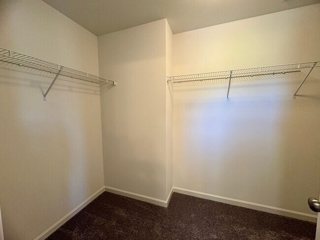 Building Photo - 59 N Conifer Dr