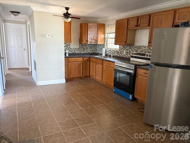 Building Photo - 1103 Auten Rd