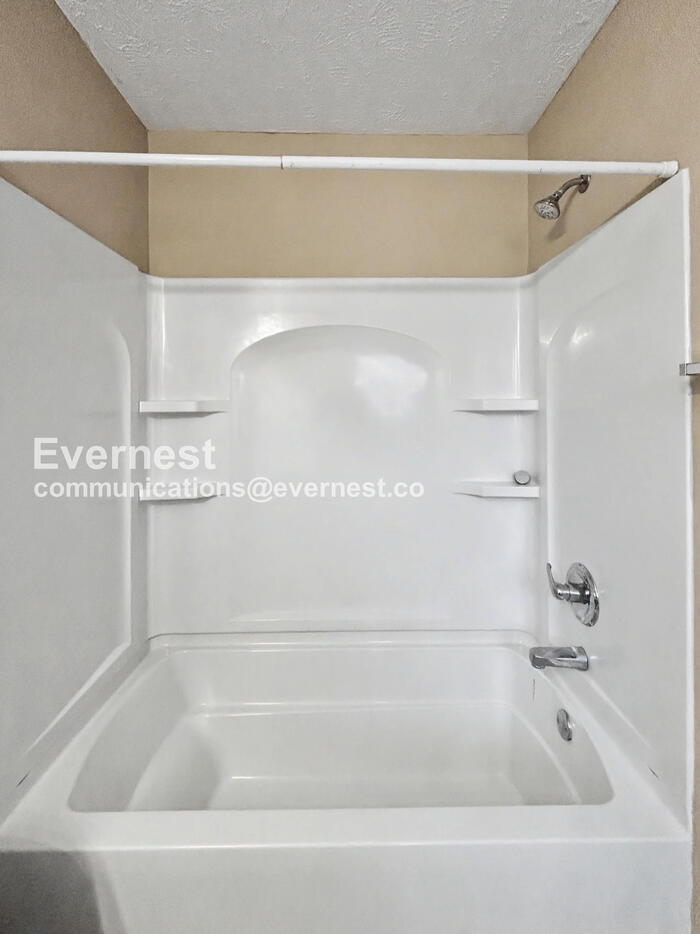 Building Photo - 5170 Hickory Hollow Pkwy