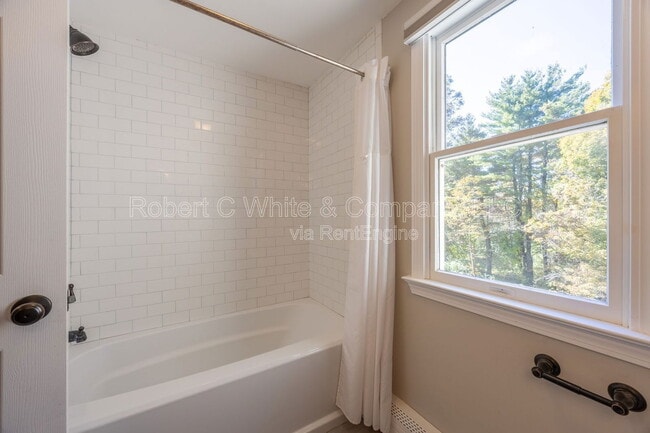 Building Photo - 101 Hungary Rd